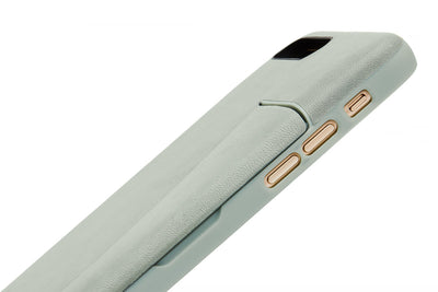 Bellroy, Bellroy iPhone 7 Plus - 3 Card Phone Case - The Brotique with Free UK Shipping for Mens Beard Care, Mens Shaving and Mens Gifts