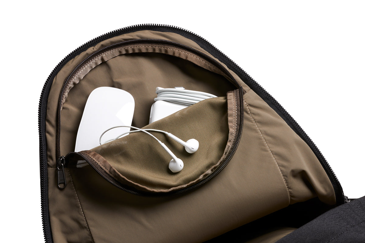 bellroy-bcpa-black-web-04_2000x.jpg?v=1543411588