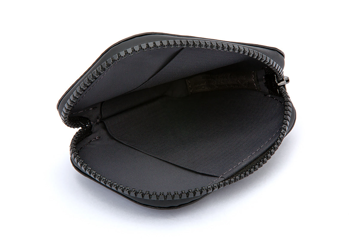 bellroy-wawa-black-web-04_2000x.jpg?v=1543411577