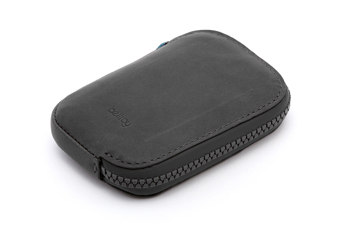 bellroy-wawa-charcoal-web-01.jpg?v=1543411577